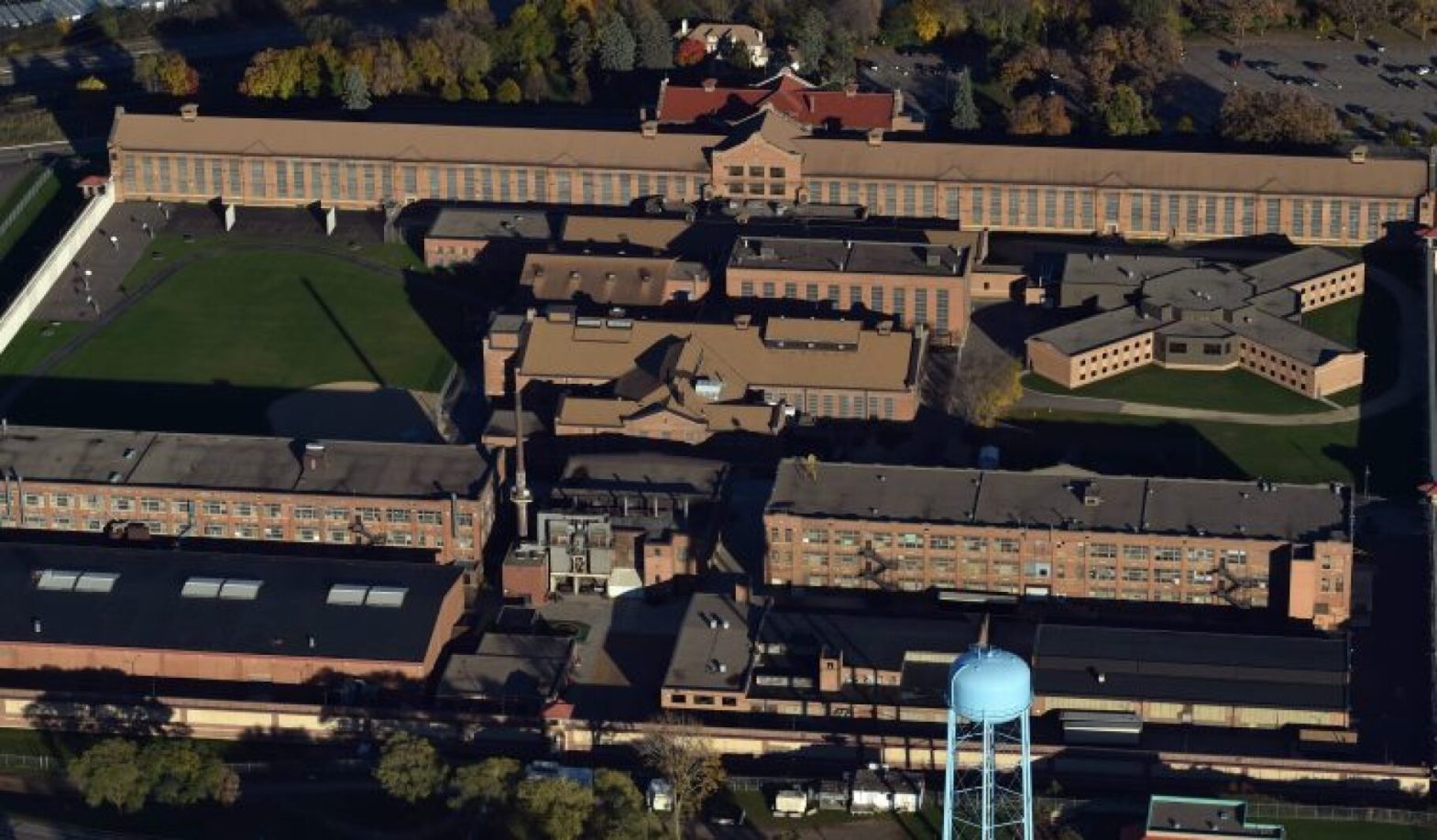 Two Corrections Officers Assaulted by Inmates at Stillwater Prison, Facility on Lockdown